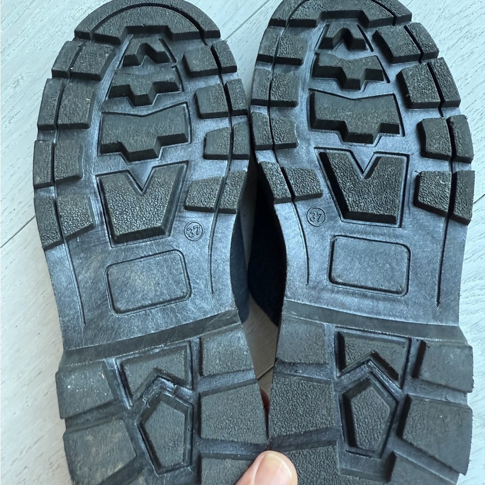 Black Women's Flats by - Picture 3 of 6